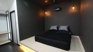 hotel cineplex