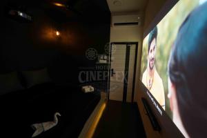 hotel cineplex