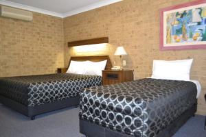 Tamworth Motor Inn & Cabins,North Tamworth>>New South Wales,3 star