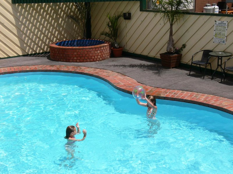 Travellers Rest Motor Inn,Victoria>>Swan Hill,3 star