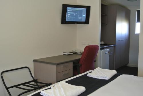 dooleys springsure tavern and motel