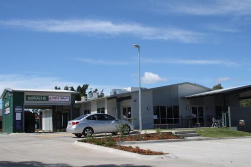 dooleys springsure tavern and motel