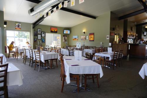dooleys springsure tavern and motel