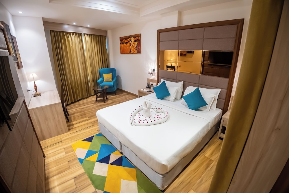 Arcadia Hotel,Chetganj,4 star