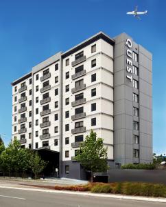 quest mascot serviced apartments
