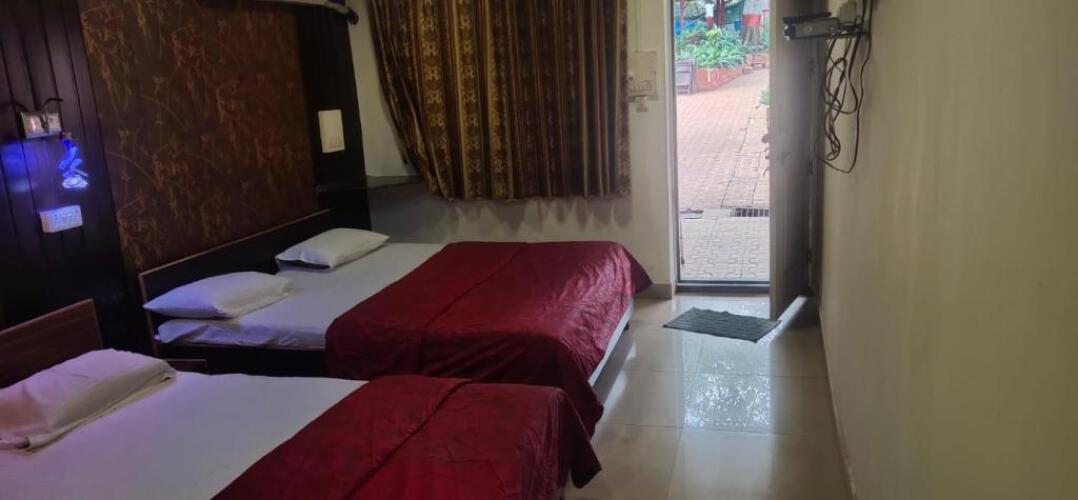 veg park view hotel matheran