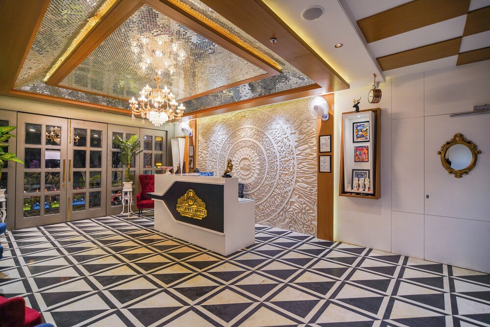 hotel red stone