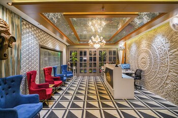 hotel red stone