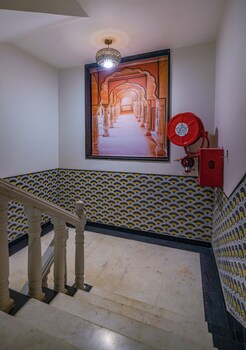 hotel red stone