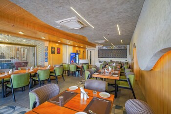 hotel red stone