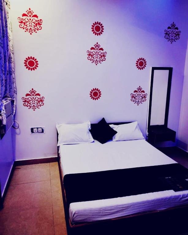 Hotel Red Stone,,2 star