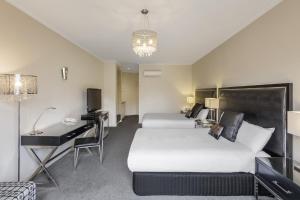 The Carrington Hotel Shepparton,Near Victoria Lake Park,4 star