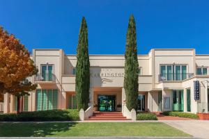 The Carrington Hotel Shepparton,Near Victoria Lake Park,4 star