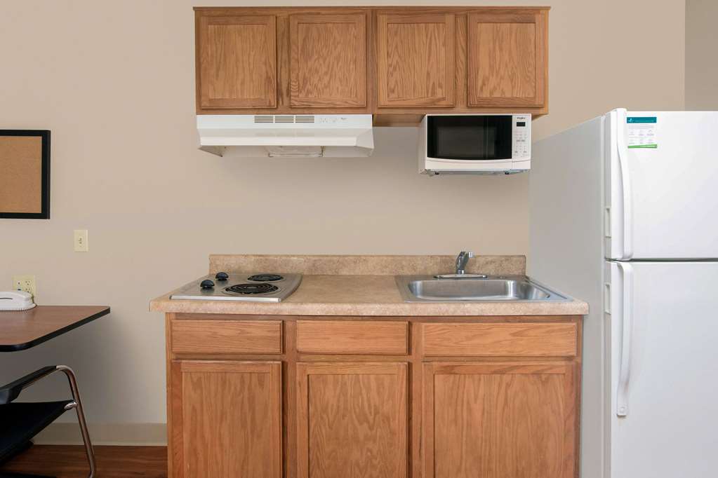 extended stay america select suites denver aurora