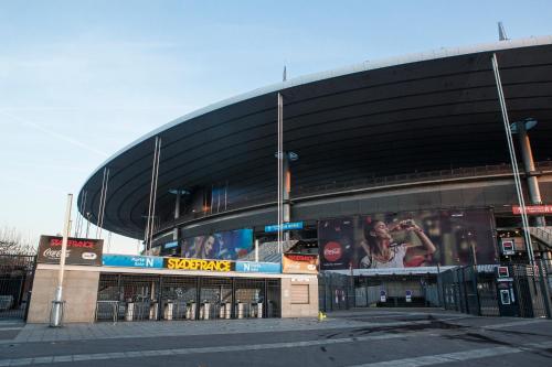 bandb hotel paris saint denis pleyel