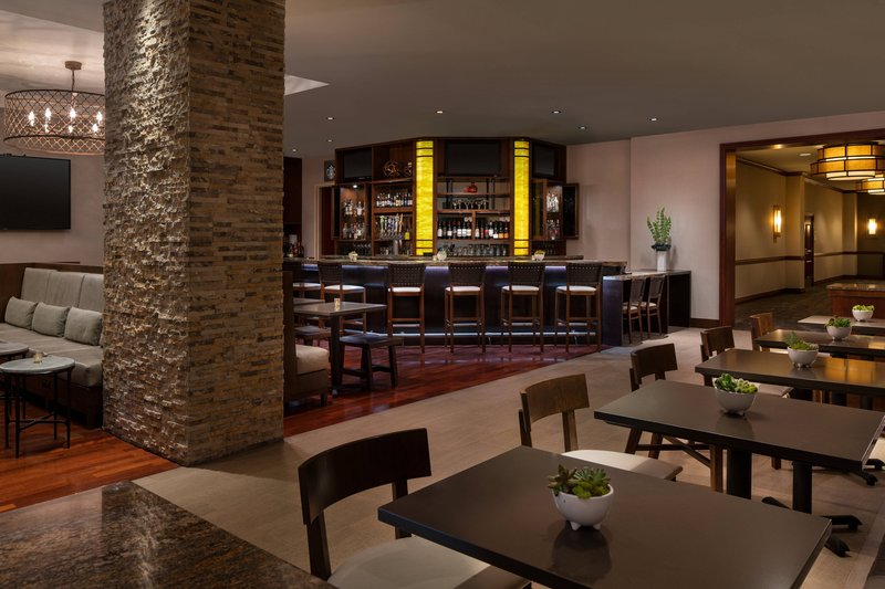 marriott riverside at the convention center