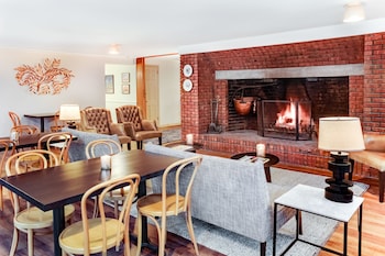 The Ellery,Northampton>>Hatfield,4 star