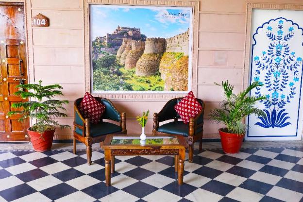 jai niwas palace