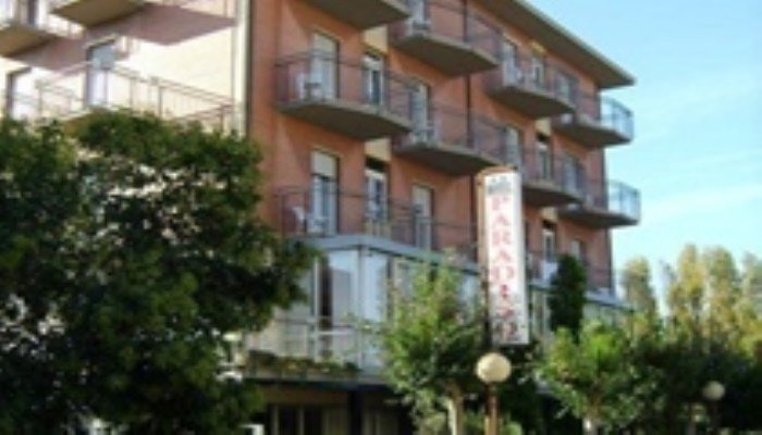hotel paradiso