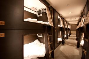 hearts capsule hotel and spa nakasu male only