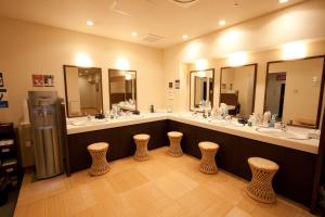 hearts capsule hotel and spa nakasu male only