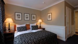 apollofirst boutique hotel