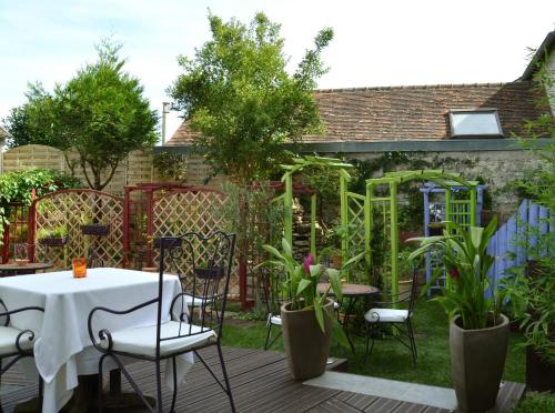 chateaux demeures hotels le cheval noir