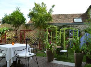 chateaux demeures hotels le cheval noir