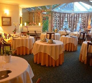 chateaux demeures hotels le cheval noir