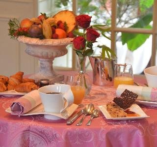 chateaux demeures hotels le cheval noir