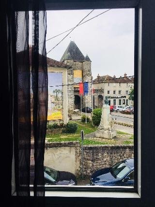 chateaux demeures hotels le cheval noir