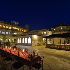 hotel castle bijaipur