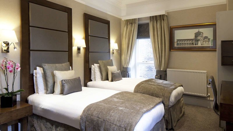 gem strathmore hotel