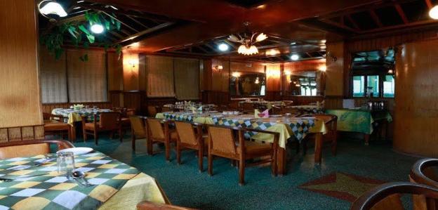 the new castle hotel