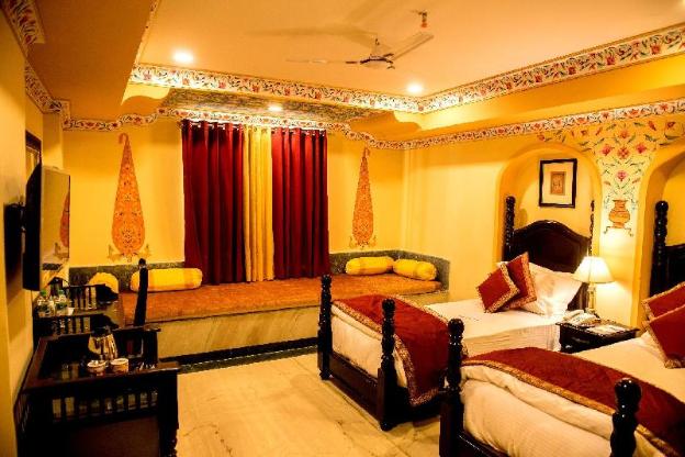 hotel fort chandragupt jaipur