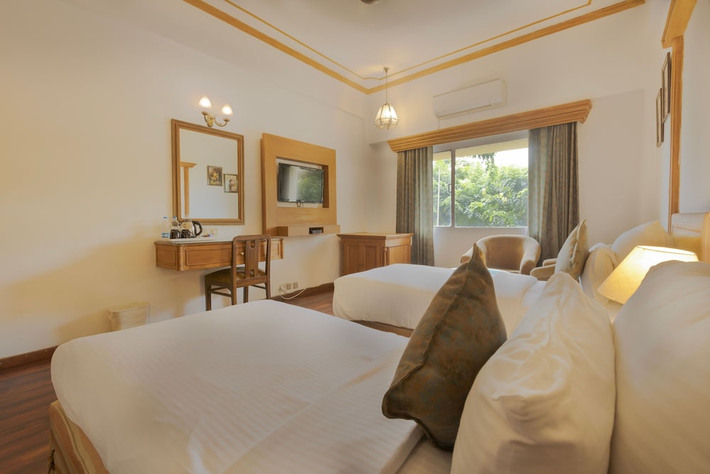 hotel kamal palace
