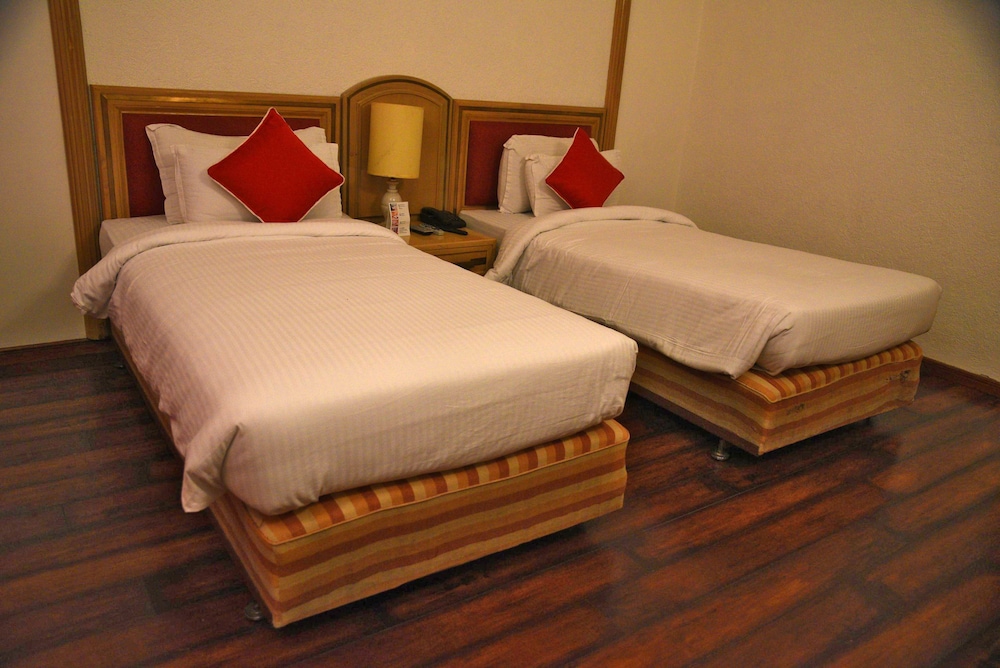 hotel kamal palace