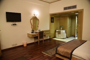 hotel kamal palace