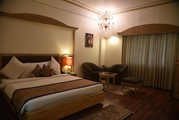 hotel kamal palace