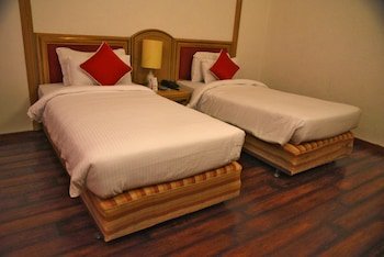 hotel kamal palace