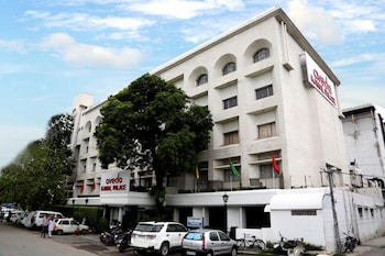 hotel kamal palace