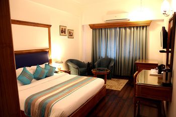 hotel kamal palace
