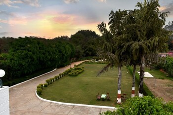 Greenwood Hotel,Khajuraho>>Chhatarpur,3 star