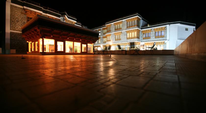 hotel spic n span