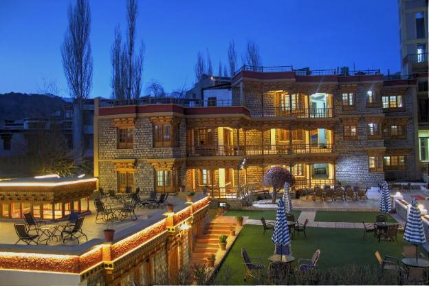 hotel spic n span