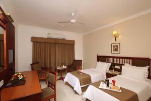 Hotel Cloud 9,Ernakulam>>Athirapally,4 star
