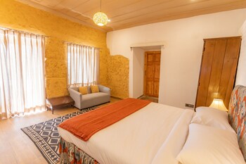 seclude shimla taraview