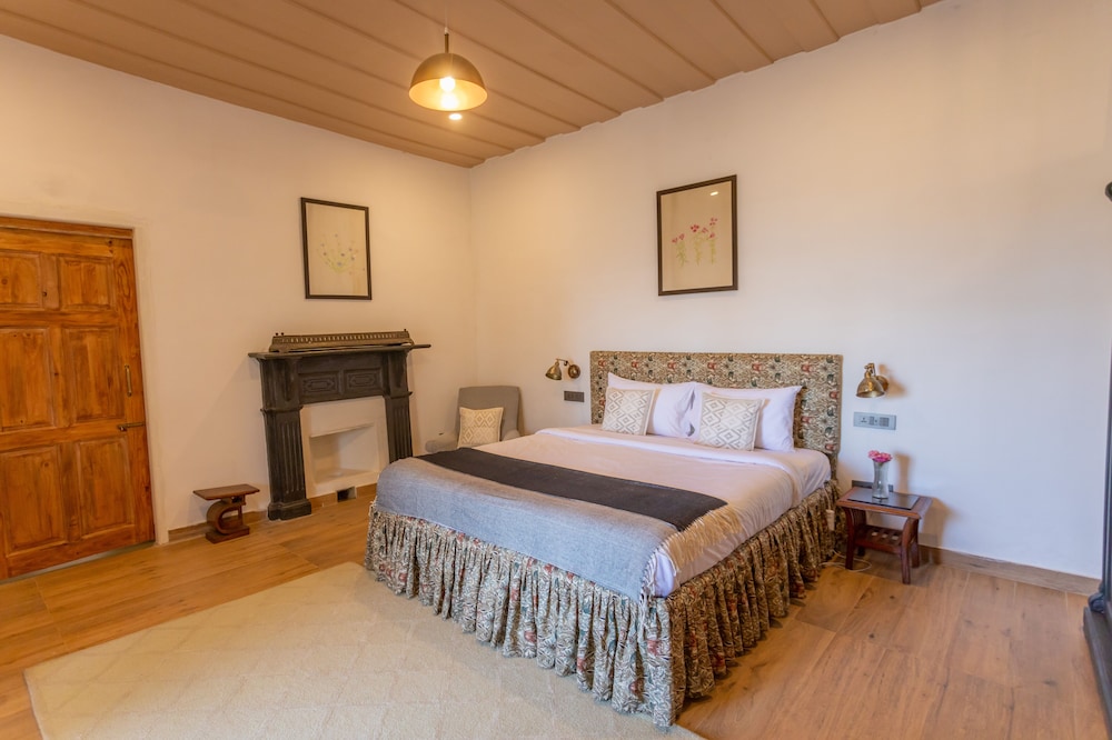 seclude shimla taraview