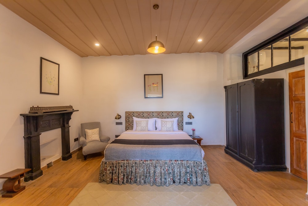 seclude shimla taraview
