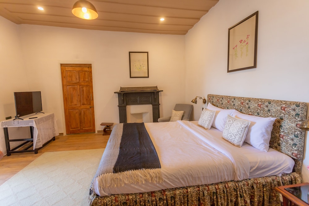seclude shimla taraview